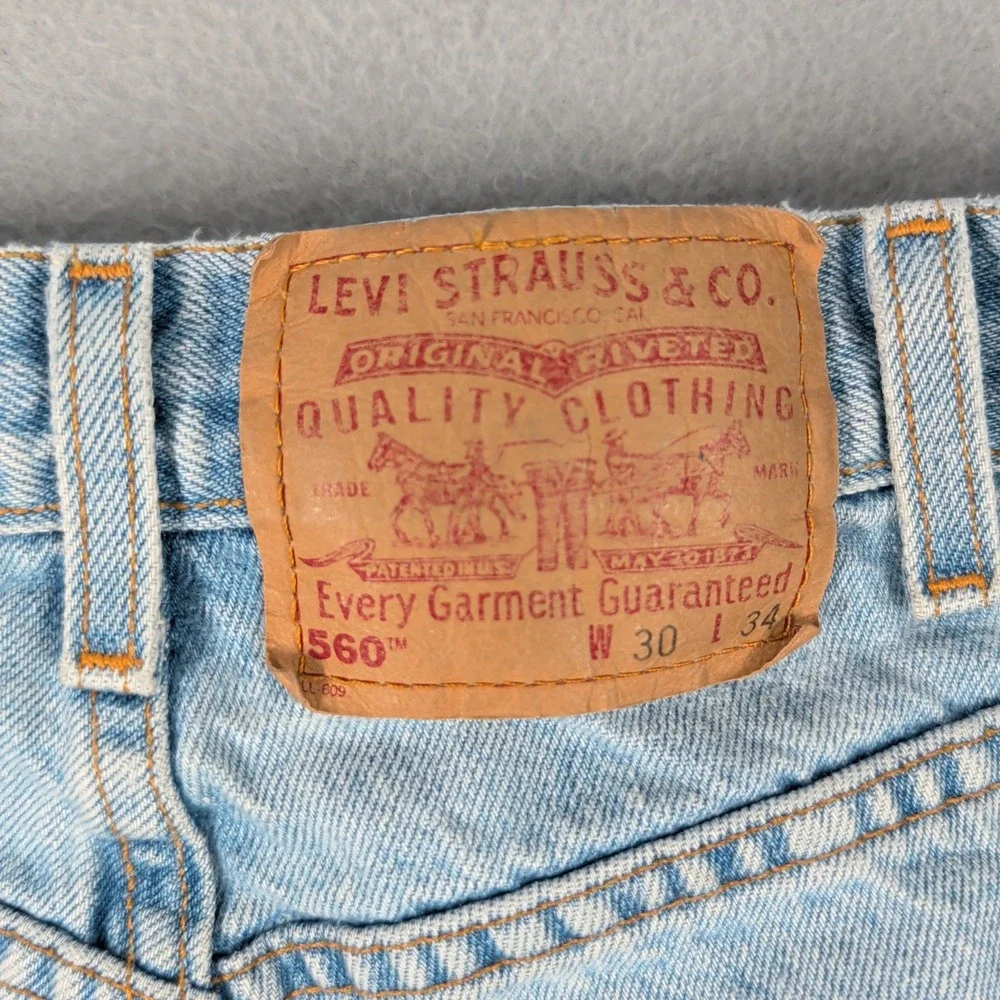 Levi's 560 Jeans Men 30x34 Light Blue Cotton Loose Fit Tapered Leg Denim‎